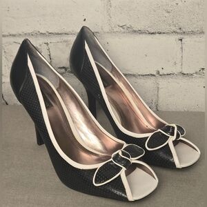 Style & Co Black White Peep Toe Heels Bow Detail Classic Pumps Size 10